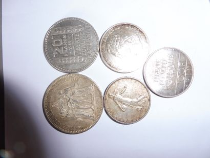 LOT comprising 106 pieces of 5F silver 835°/00...