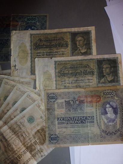 null LOT of banknotes : 9 banknotes of 1000 marks 1910 - 3 banknotes of 10.000 marks...