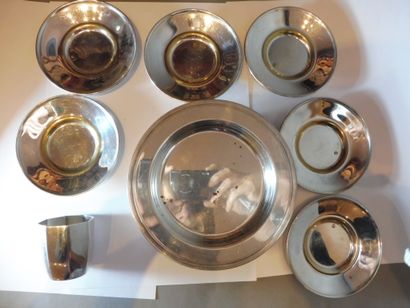 null LOT INCLUDING: soup plate, six bowls, small silver plated tumbler