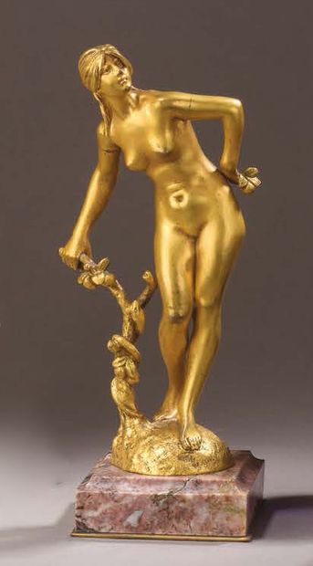 D'après Jean-Jules CAMBOS (1828-1917) Eve
Epreuve en bronze doré. H. 23,5 cm
Socle...
