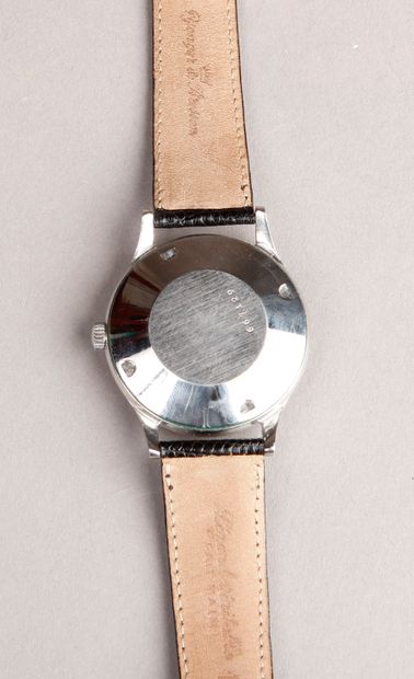 JAEGER LECOULTRE - Montre bracelet d'homme, le boitier rond en acier. Mouvement automatique...