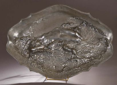 Auguste LEDRU (1860-1902) Sleeping Nymphs
Pair of large pewter dishes with contoured...