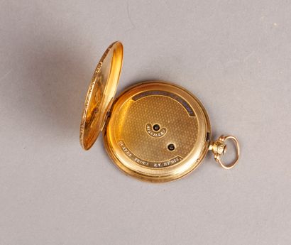 null MONTRE DE POCHE, le boitier et la cuvette en or jaune guilloché. Mouvement à...