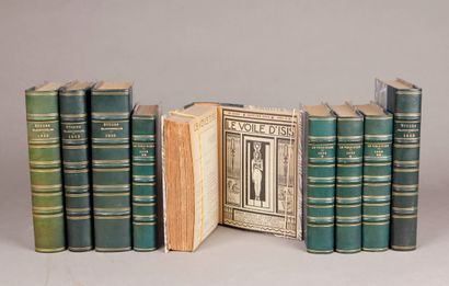  [Esotérisme]. GUÉNON (René, 1886-1951). Rare réunion de 30 années en 33 volumes...