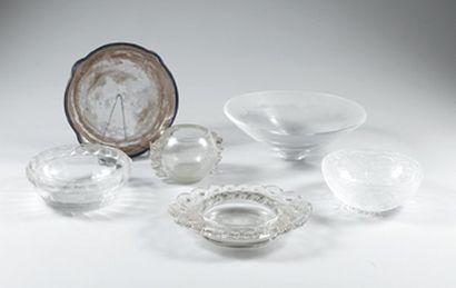 RENE LALIQUE (1860-1945) COUPE PINSONS Épreuve de tirage industriel réalisée en verre...