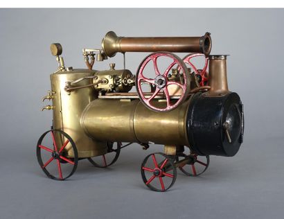 null Maquette de locomotive à vapeur en tôle laquée et laiton.

Début XXe siècle....