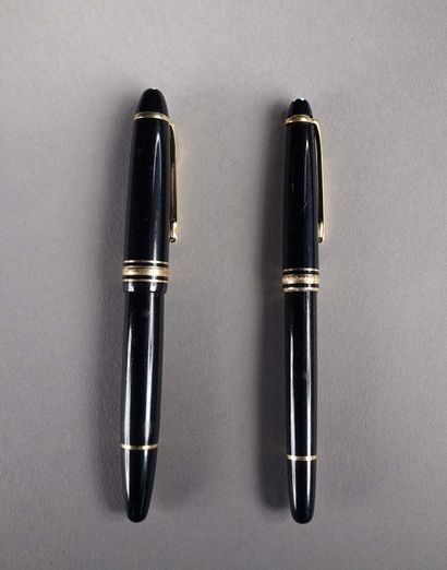 null MONTBLANC. Meisterstuck fountain pen and roller pen in black resin and gold...