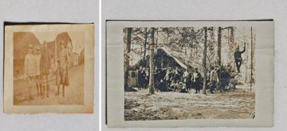 null APOLLINAIRE (Guillaume) Au Campement en Champagne en 1915. Photographie carte-postale...