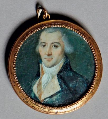 ÉCOLE FRANÇAISE, vers 1790 Portrait d'homme en redingote bleue, veste saumon et cravate...