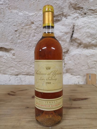 null 1 bouteille Château d'YQUEM - 1er Gc Supérieur Sauternes 1989 Etiquette légèrement...