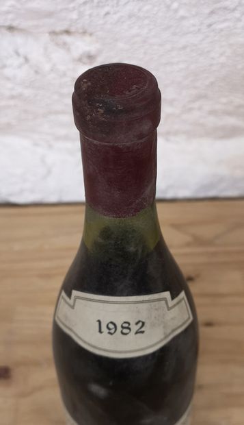 null 1 bouteille FIXIN 1er cru Clos du Chapitre "Domaine Marion" 1982 - GELIN & MOULIN...