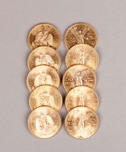 null Dix pièces de 50 Pesos mexicains en or 1921-1947.