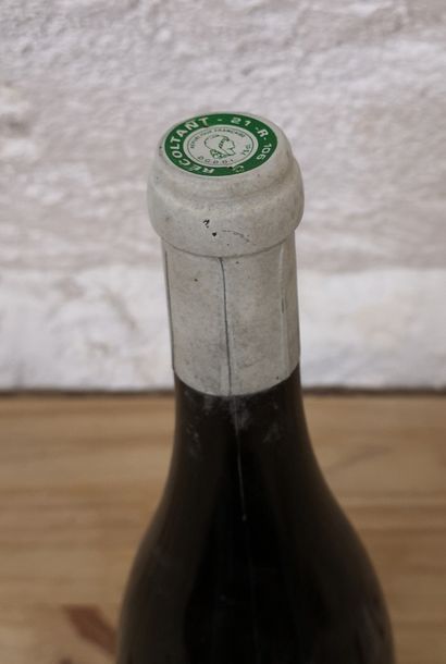 null 1 bouteille CHAPELLE CHAMBERTIN Grand Cru 1994 - Pierre DAMOY Etquette légèrement...