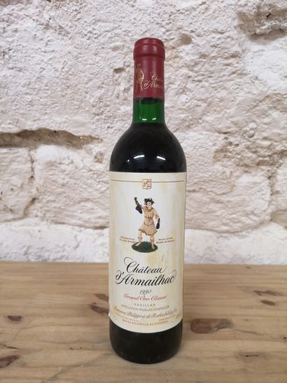 null 1 bouteille Château d'ARMAILHAC - 5é Gcc Pauillac 1990 Etiquette tachée. Niveau...