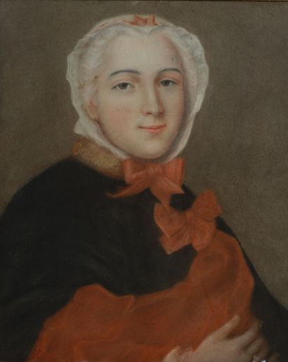 École FRANCAISE du XVIIIe siècle Portrait de femme à la robe rouge Pastel. 55 x 45...