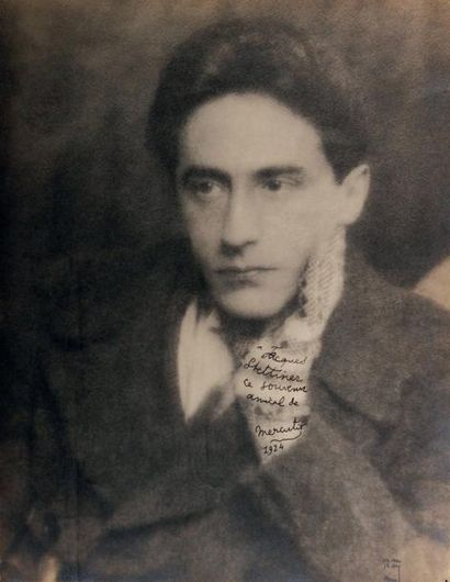 COCTEAU (Jean) Son Portrait photographique par MAN RAY, cliché argentique avec"Man...