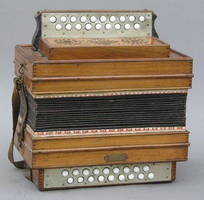 Joh. Jörg, Bern Petit accordéon, clavier plat, bois clair