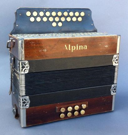 Hohner Modèle Alpina, années 1930. Diatonique, caisse en bois, soufflet jaune. (...