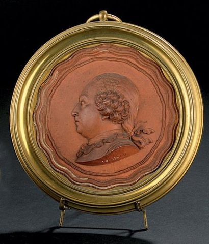 Jean Baptiste NINI (1717-1786) Profil d'homme Médaillon en terre cuite signé, profil...