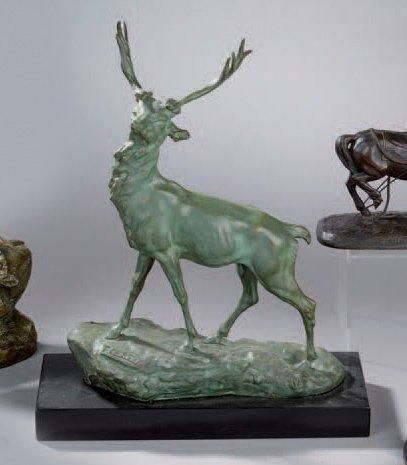 Thomas François CARTIER (1879-1943) d'après Cerf dix cors Bronze à patine verte,...