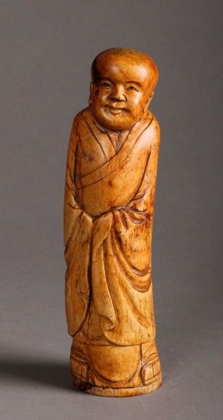 null SUJET en ivoire représentant un moine. Chine, fin du XIXe siècle. (Gerces et...