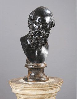 null Socrate Buste en bronze ciselé et patiné . Travail italien du XVIIIe siècle....