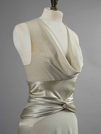 Madeleine VIONNET (attribué à) Robe du soir, vers 1931, corsage décolleté bénitier...