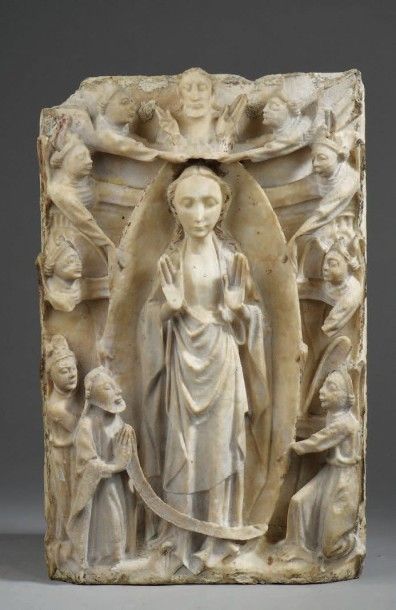 null PLAQUE bas-relief en albâtre représentant l'ascension de la Vierge dans une...