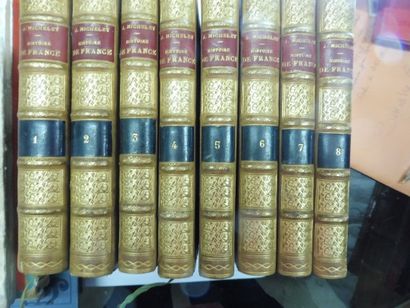 null MICHELET J

‘’histoire de France

MARPON et FLAMMARION éditeur – 1881

19 volumes...