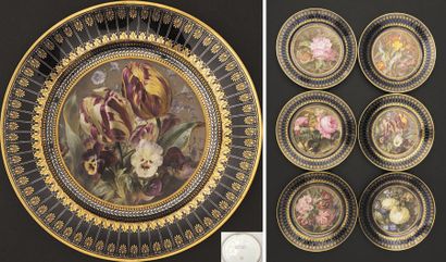 SÈVRES Suite de six assiettes du service des Productions de la Nature à décor polychrome...