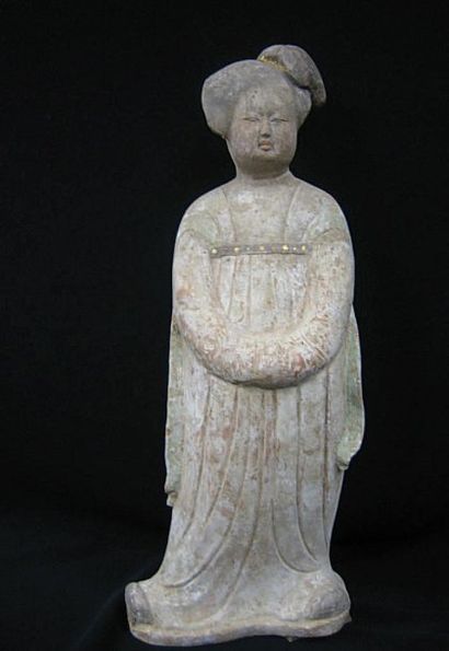 ARCHEOLOGIE CHINOISE - DYNASTIE DES TANG (618 - 907 ap.J.C.) FAT LADY à la coiffe...