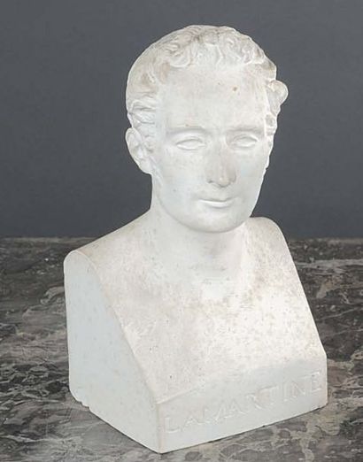 Jean-Pierre DANTAN (1800 - 1869) Buste en plâtre représentant Lamartine. Signé et...