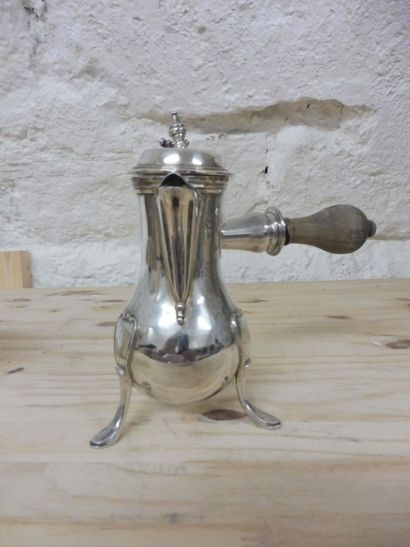 null CAFETIERE EGOISTE tripode de forme balustre manche latéral - argent - BORDEAUX...