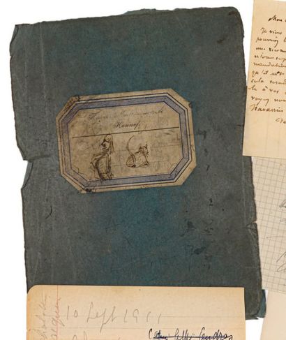 APOLLINAIRE (Guillaume) Couverture de cahier, avec sur une grande étiquette deuxpetits...
