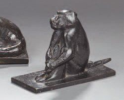 Georges-Lucien GUYOT (1885-1973) Cynocéphale assis Bronze à patine brun noir nuancée....