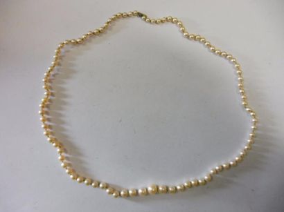 null COLLIER de 92 perles de culture en chute diam 3 à 6,2 mm longueur 47,5 cm rondes-...