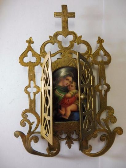 null PETIT ORATOIRE Vierge à la chaise de RAPHAEL peinture sur porcelaine : cadre...