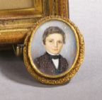 ECOLE FRANCAISE milieu du XIXe siècle Portrait d'un jeune garçon en chemise blanche,...