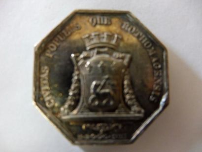 null 9 JETONS de présence : ville de ROUEN, à l’effigie de Louis XVIII, argent 154,47...