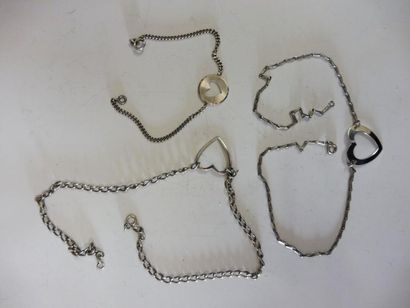 null 2 COLLIERS et 1 BRACELET motif "cœur" argent 22,66 g. long 38,40 et 17 cm