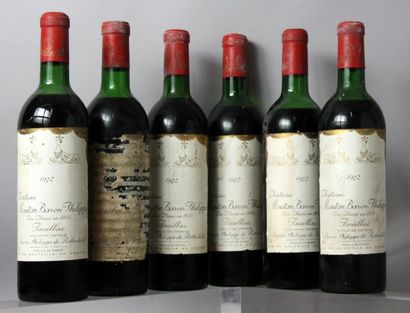 Six bouteilles Château MOUTON BARON PHILIPPE...