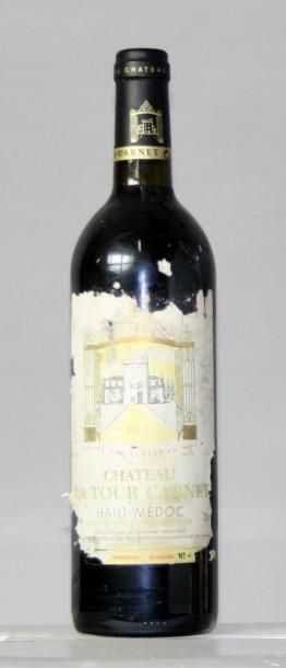 null Une bouteille Château LA TOUR CARNET 5ème GCC- Médoc 1996.
(Etiquette déchi...