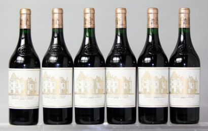 Six bouteilles Château HAUT BRION 1er GCC...