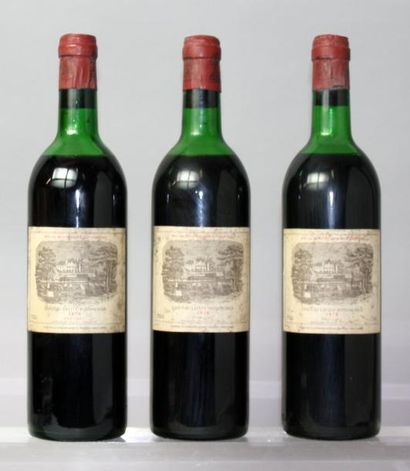 null Trois bouteilles Château LAFITE ROTHSCHILD 1er GCC - Pauillac 1978. (Etiquettes...