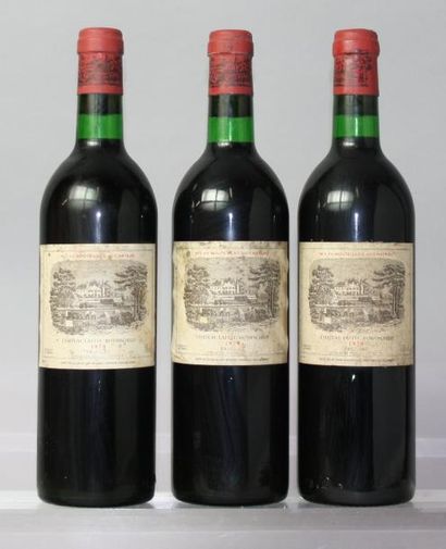 Trois bouteilles Château LAFITE ROTHSCHILD...