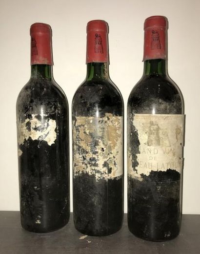 Trois bouteilles Château LATOUR 1er GCC -...