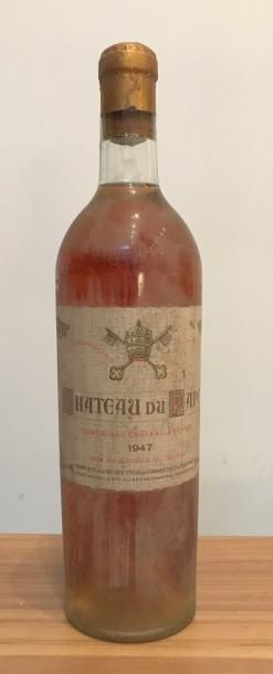 Une bouteille Château du PAPE - SAUTERNES...