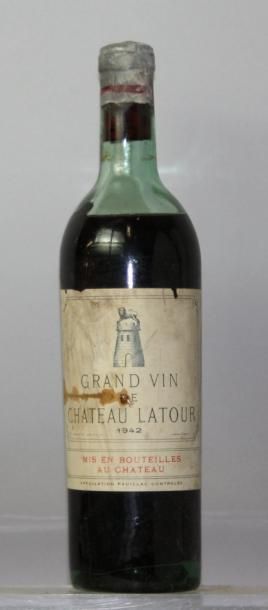 Une bouteille Château LATOUR 1er GCC - Pauillac...