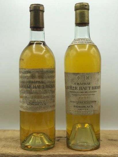 null 1 bouteille Château Laville Haut-Brion cru classé de Graves 1951 

1 bouteille...