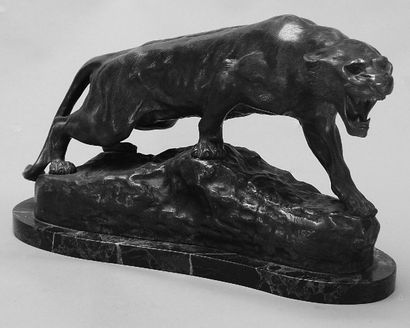 CARTIER THOMAS (1879-1943), d'après Panthère. Bronze signé, contresocle en marbre...